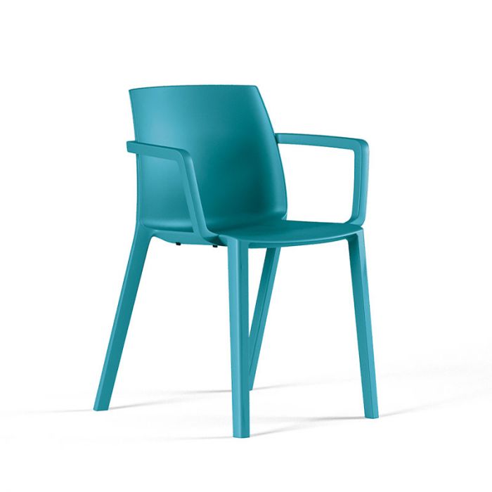 Chaise en plastique design polyvalente