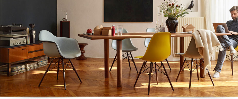 Eames Plastic Chairs Vitra